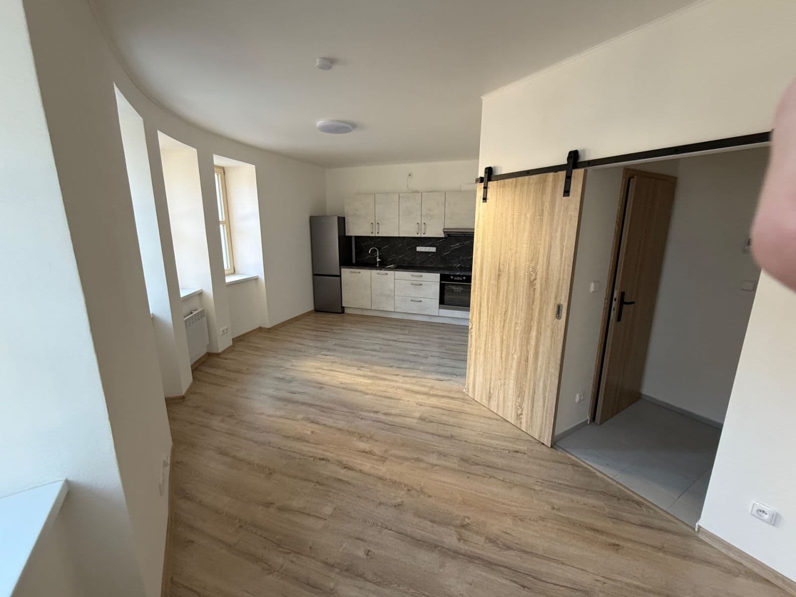 Pronájem bytu 1+kk 26 m², nám. Kpt. Otm. Chlupa, Znojmo, Jihomoravský kraj Pronájem bytu 1+kk 26 m², nám. Kpt. Otm. Chlupa, Znojmo, Jihomoravský kraj