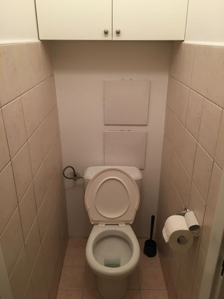 Pronájem bytu 2+kk 42 m², Školská, Hostivice, Středočeský kraj Pronájem bytu 2+kk 42 m², Školská, Hostivice, Středočeský kraj