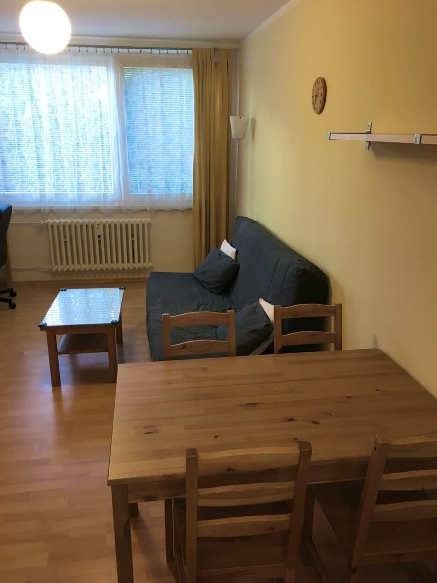 Pronájem bytu 2+kk 42 m², Školská, Hostivice, Středočeský kraj Pronájem bytu 2+kk 42 m², Školská, Hostivice, Středočeský kraj