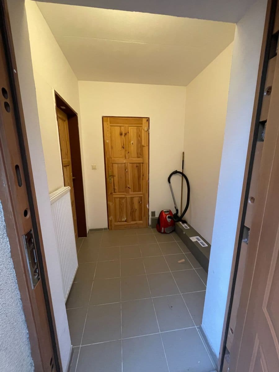 Pronájem bytu 1+1 43 m², V Šáreckém údolí, Praha, Praha Pronájem bytu 1+1 43 m², V Šáreckém údolí, Praha, Praha