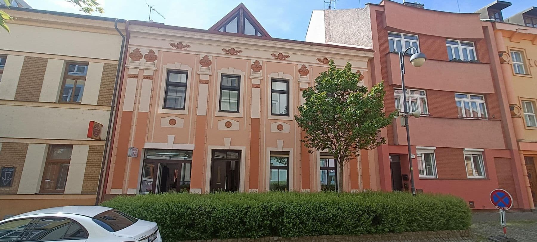 Pronájem bytu 2+kk 45 m², Hronovická, Pardubice, Pardubický kraj Pronájem bytu 2+kk 45 m², Hronovická, Pardubice, Pardubický kraj