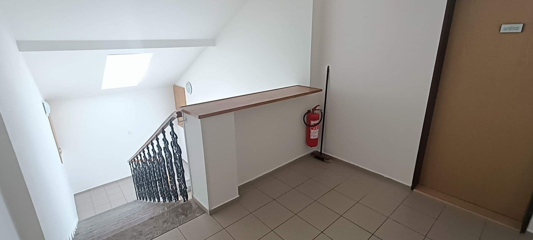 Pronájem bytu 2+kk 45 m², Hronovická, Pardubice, Pardubický kraj Pronájem bytu 2+kk 45 m², Hronovická, Pardubice, Pardubický kraj