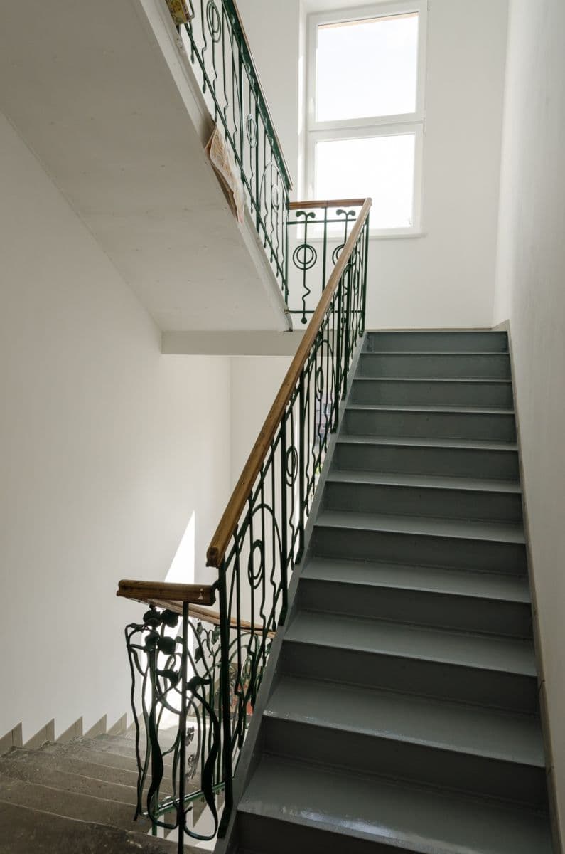 Pronájem bytu 2+kk 35 m², Bratří Čapků, Hradec Králové, Královéhradecký kraj Pronájem bytu 2+kk 35 m², Bratří Čapků, Hradec Králové, Královéhradecký kraj