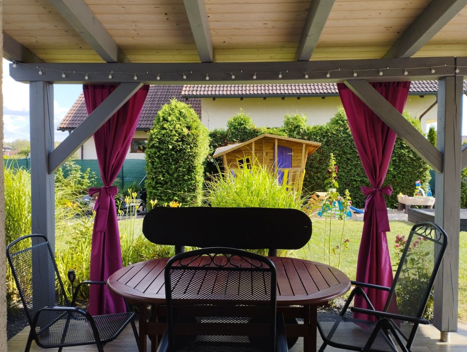 Prodej domu 199 m², pozemek 1.235 m², K Tišině, Řečany nad Labem, Pardubický kraj Prodej domu 199 m², pozemek 1.235 m², K Tišině, Řečany nad Labem, Pardubický kraj