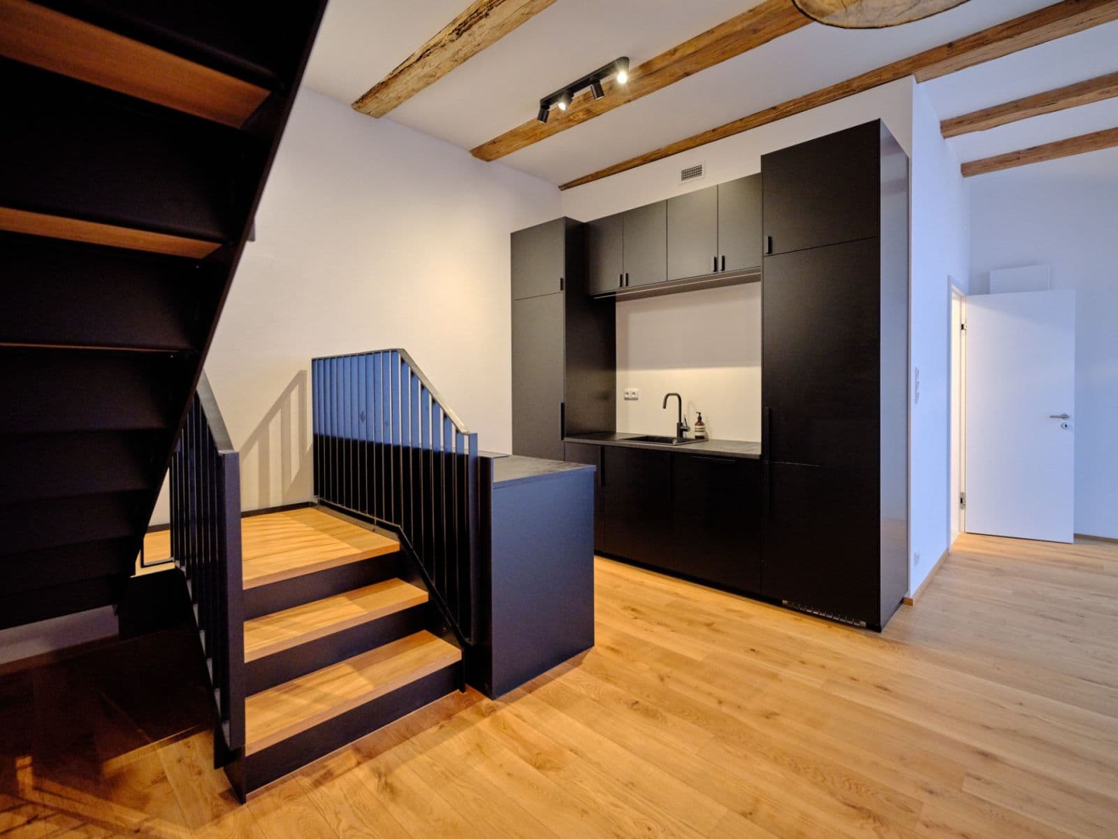 Pronájem bytu 2+kk 73 m², Bělehradská, Praha, Praha Pronájem bytu 2+kk 73 m², Bělehradská, Praha, Praha