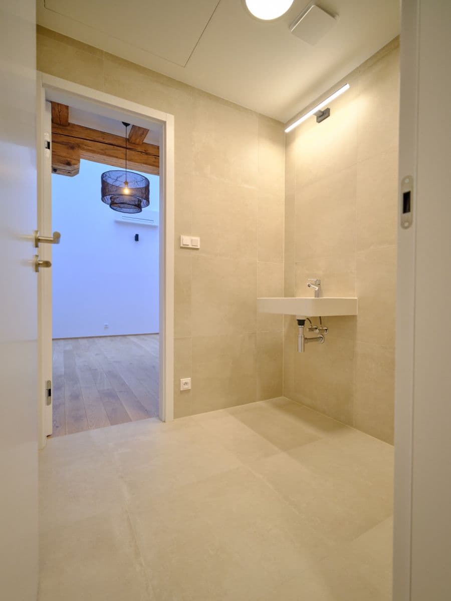 Pronájem bytu 2+kk 73 m², Bělehradská, Praha, Praha Pronájem bytu 2+kk 73 m², Bělehradská, Praha, Praha