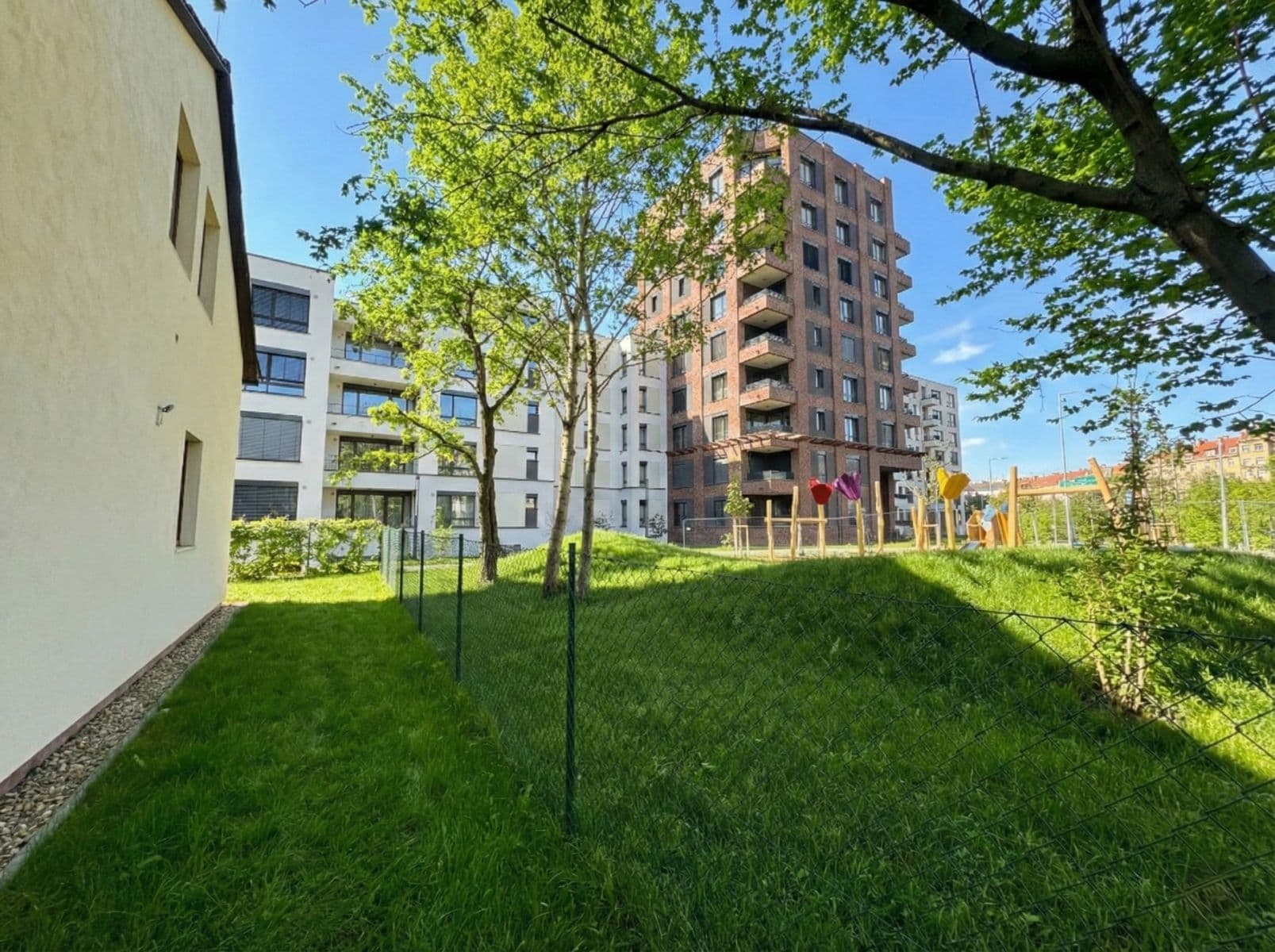 Prodej domu 245 m², pozemek 121 m², Bělehradská, Praha, Praha Prodej domu 245 m², pozemek 121 m², Bělehradská, Praha, Praha