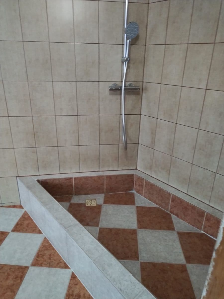 Pronájem bytu 3+1 104 m², Na Hrázi, Praha, Praha Pronájem bytu 3+1 104 m², Na Hrázi, Praha, Praha