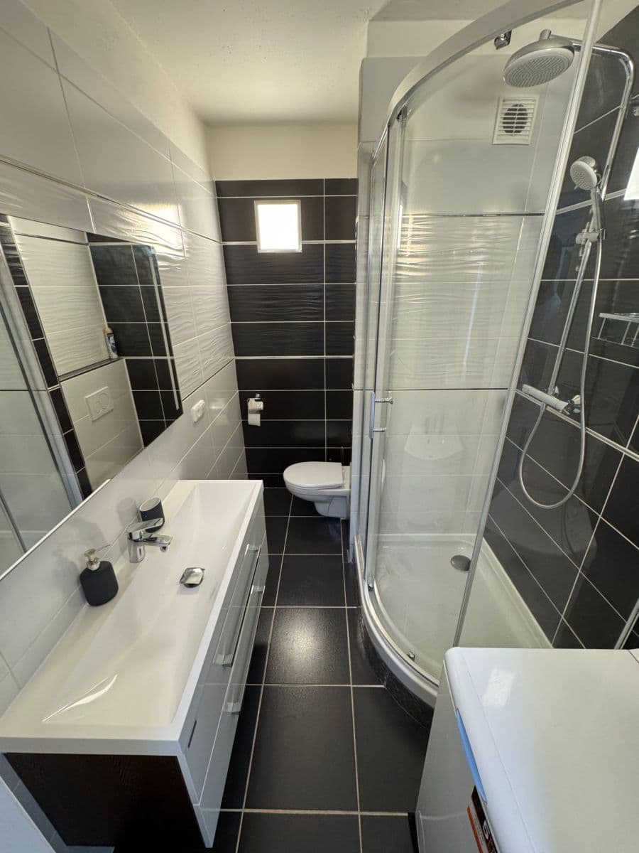 Pronájem bytu 1+kk 32 m², U Kamýku, Praha, Praha Pronájem bytu 1+kk 32 m², U Kamýku, Praha, Praha