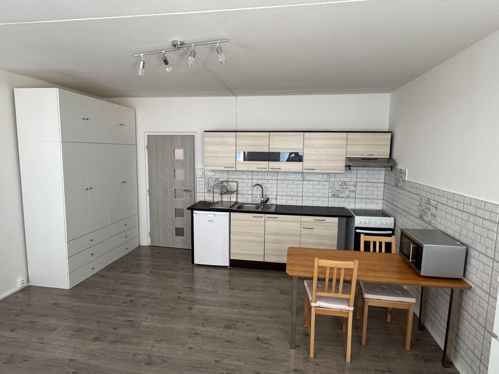 Pronájem bytu 1+kk 32 m², U Kamýku, Praha, Praha Pronájem bytu 1+kk 32 m², U Kamýku, Praha, Praha