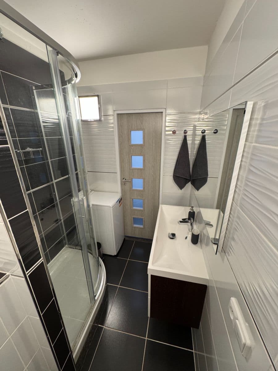 Pronájem bytu 1+kk 32 m², U Kamýku, Praha, Praha Pronájem bytu 1+kk 32 m², U Kamýku, Praha, Praha