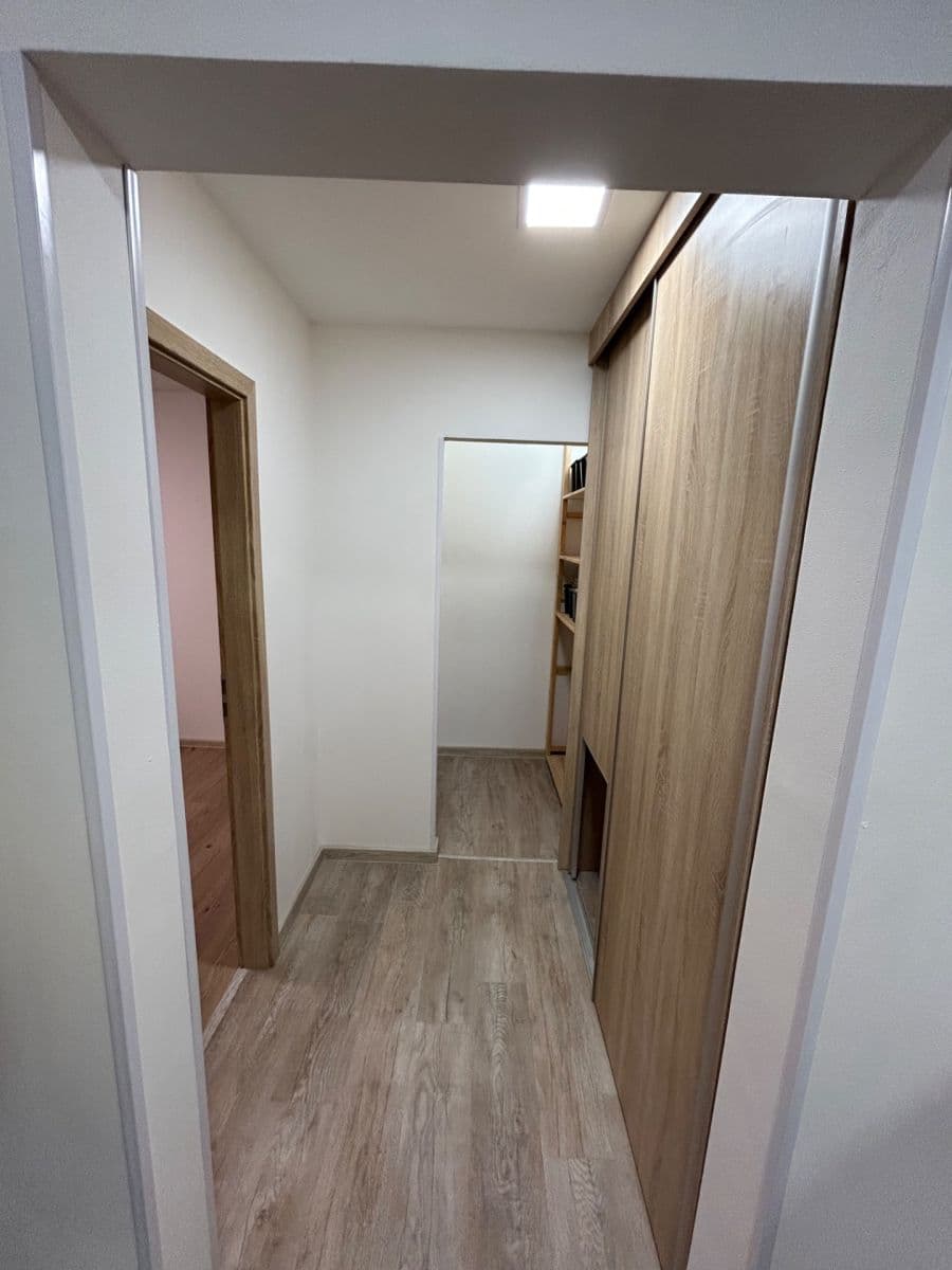 Pronájem bytu 2+kk 42 m², Rabasova, Ústí nad Labem, Ústecký kraj Pronájem bytu 2+kk 42 m², Rabasova, Ústí nad Labem, Ústecký kraj