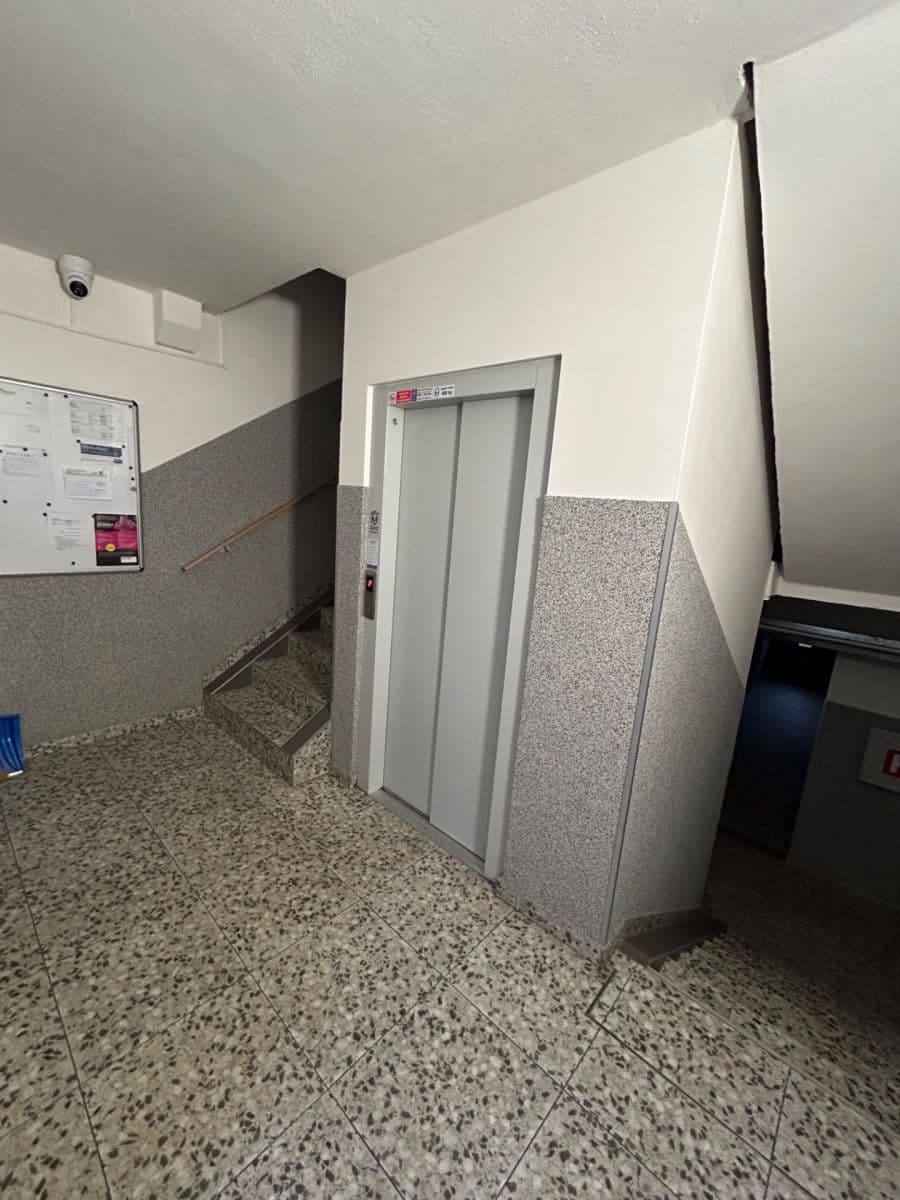 Pronájem bytu 2+kk 42 m², Rabasova, Ústí nad Labem, Ústecký kraj Pronájem bytu 2+kk 42 m², Rabasova, Ústí nad Labem, Ústecký kraj