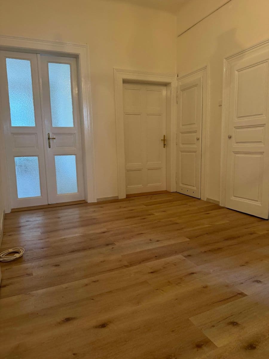 Pronájem bytu 3+1 98 m², Šmeralova, Praha, Praha Pronájem bytu 3+1 98 m², Šmeralova, Praha, Praha