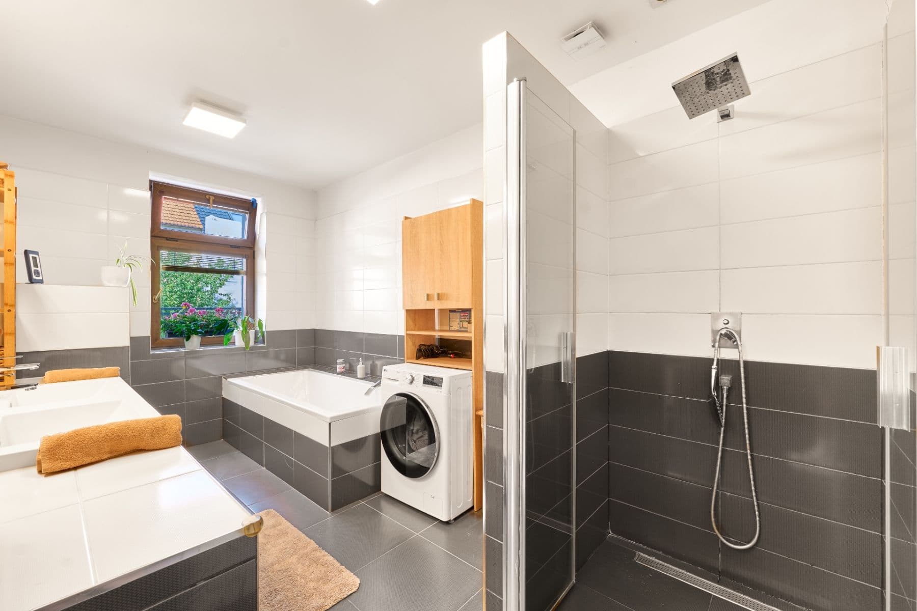 Prodej domu 185 m², pozemek 458 m², Švermova, Chrudim, Pardubický kraj Prodej domu 185 m², pozemek 458 m², Švermova, Chrudim, Pardubický kraj