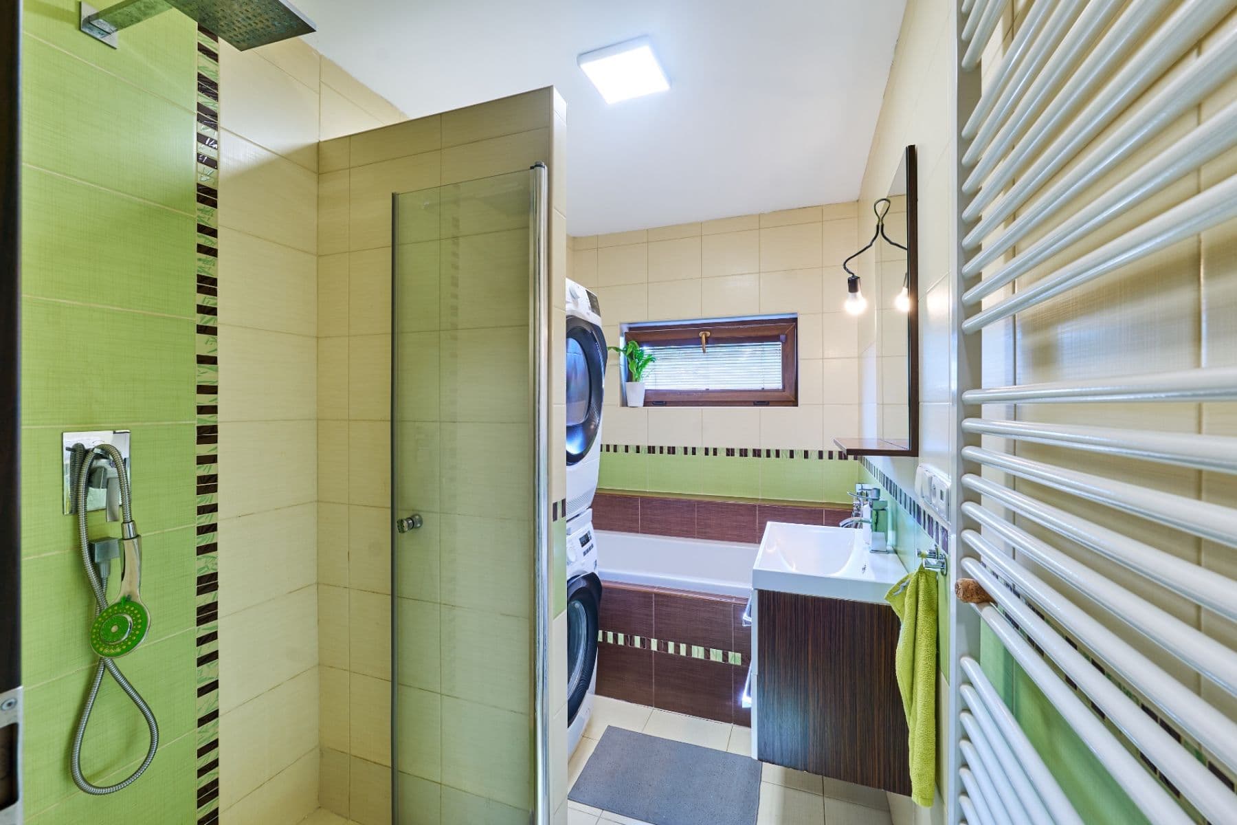 Prodej domu 185 m², pozemek 458 m², Švermova, Chrudim, Pardubický kraj Prodej domu 185 m², pozemek 458 m², Švermova, Chrudim, Pardubický kraj