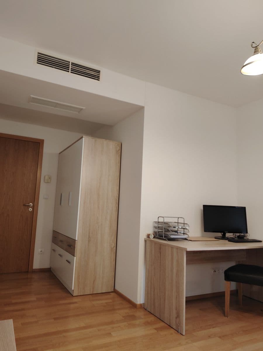 Pronájem bytu 3+kk 94 m², Malešická, Praha, Praha Pronájem bytu 3+kk 94 m², Malešická, Praha, Praha