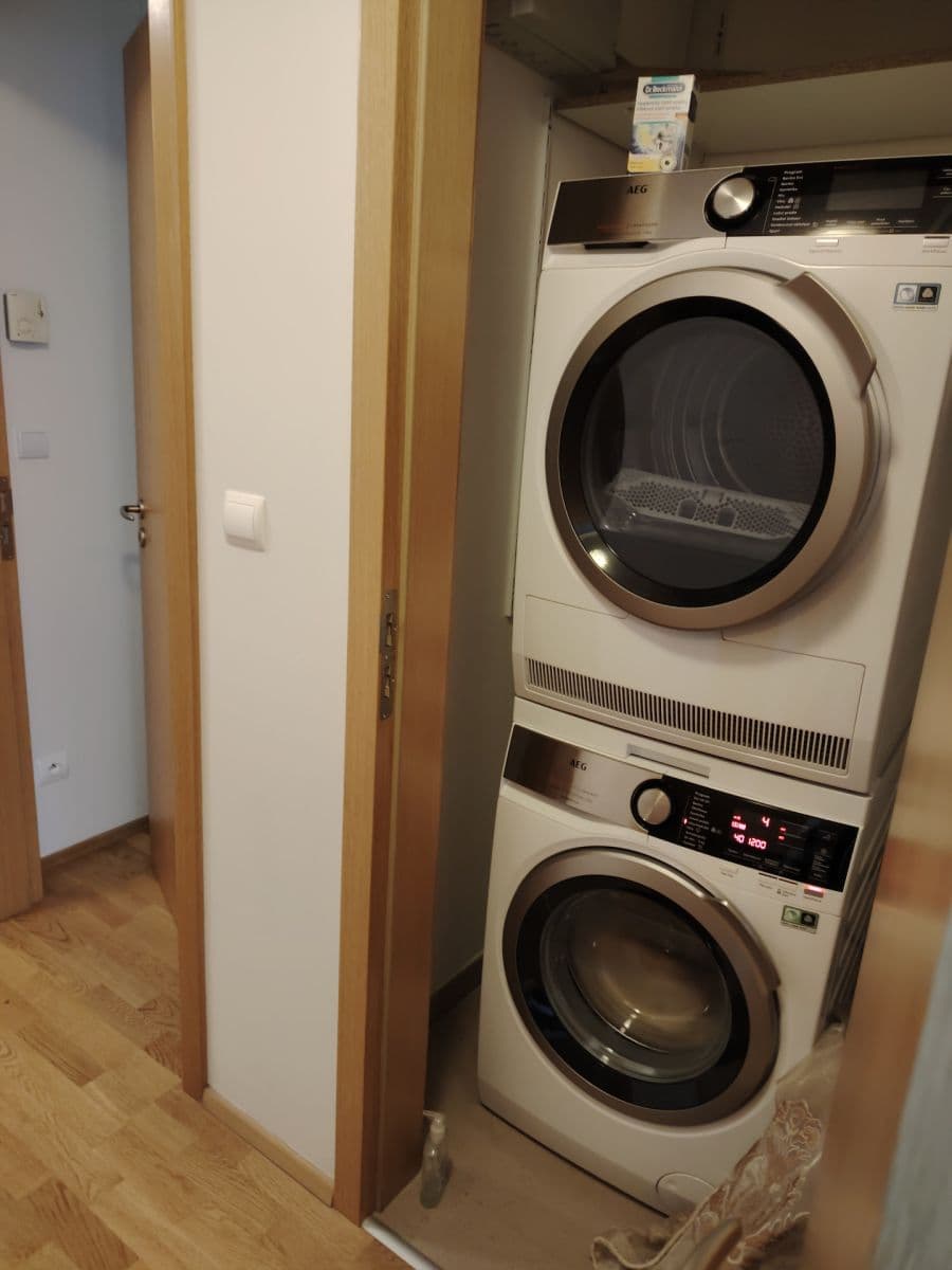 Pronájem bytu 3+kk 94 m², Malešická, Praha, Praha Pronájem bytu 3+kk 94 m², Malešická, Praha, Praha