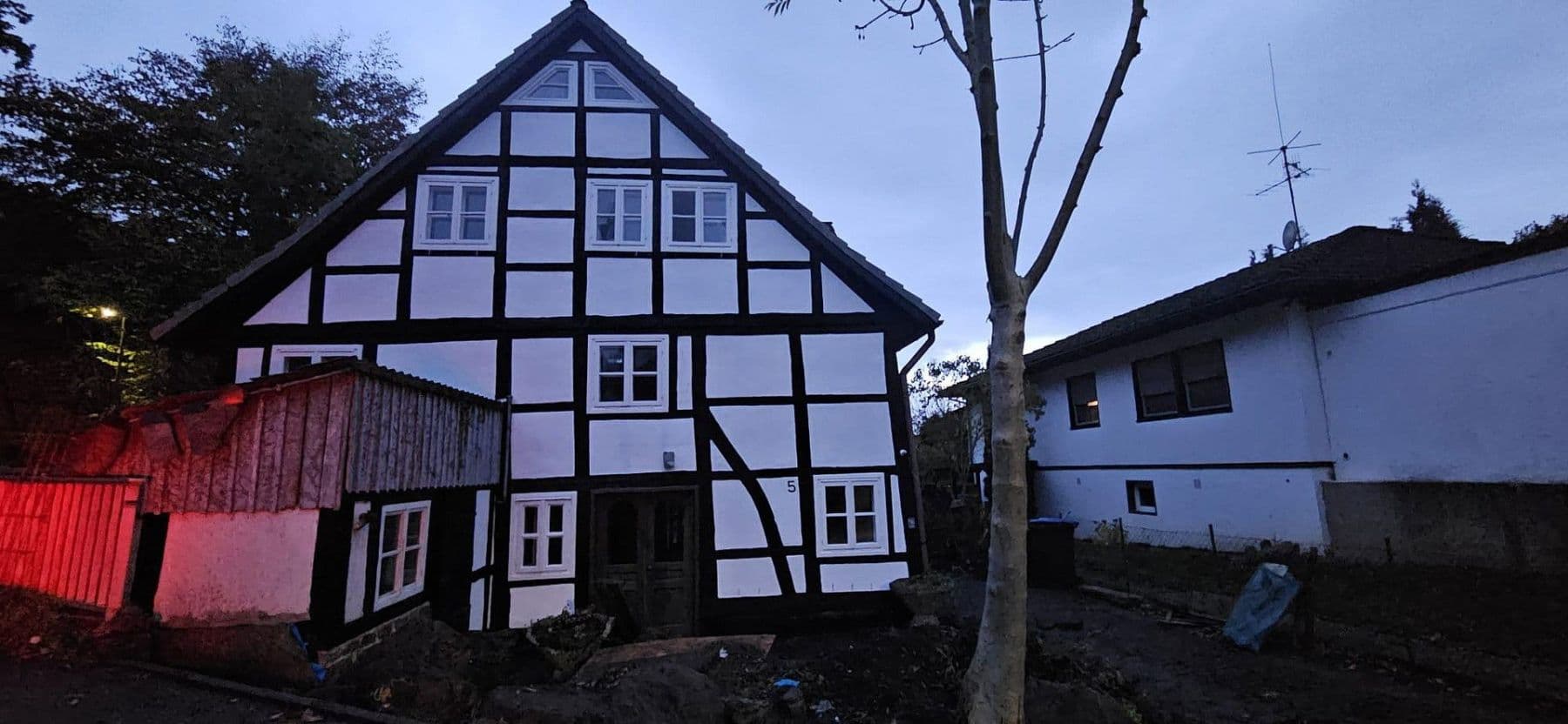 Pronájem domu 197 m², pozemek 390 m², Emmerthal, Dolní Sasko Pronájem domu 197 m², pozemek 390 m², Emmerthal, Dolní Sasko