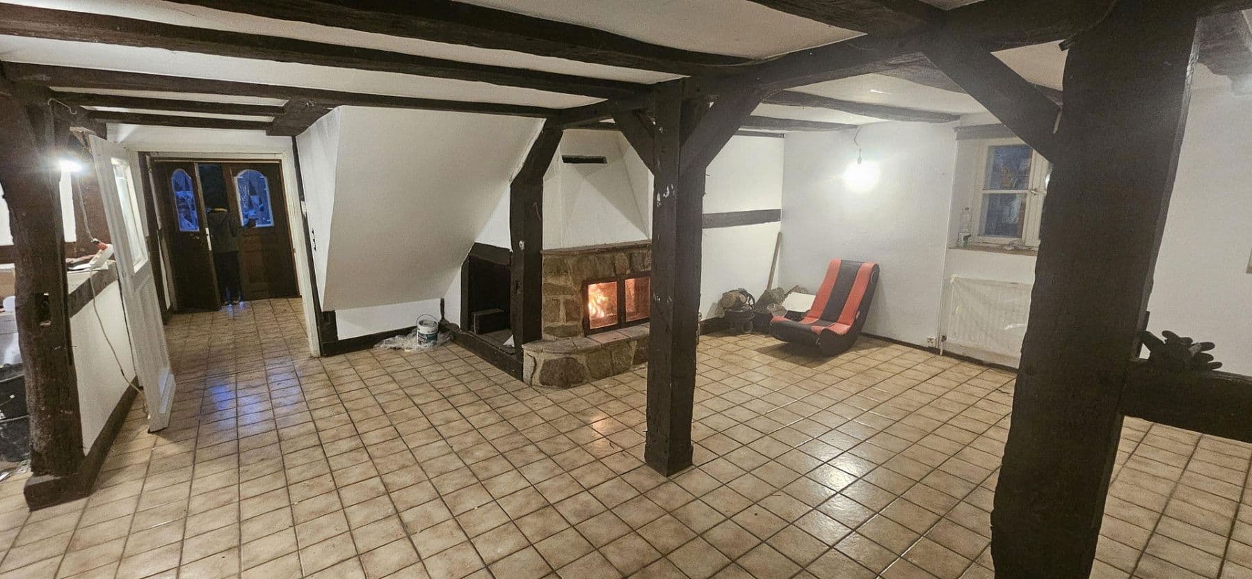 Pronájem domu 197 m², pozemek 390 m², Emmerthal, Dolní Sasko Pronájem domu 197 m², pozemek 390 m², Emmerthal, Dolní Sasko