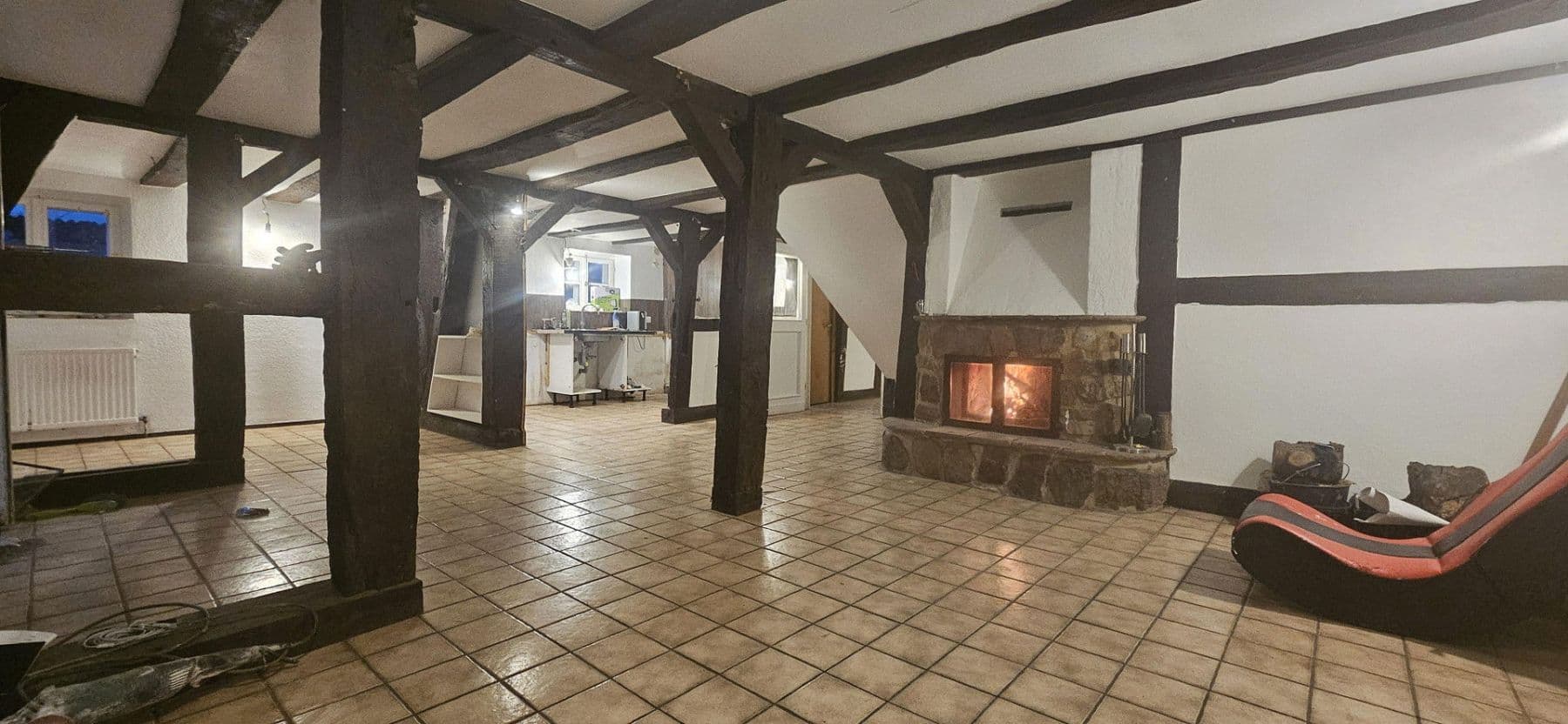 Pronájem domu 197 m², pozemek 390 m², Emmerthal, Dolní Sasko Pronájem domu 197 m², pozemek 390 m², Emmerthal, Dolní Sasko