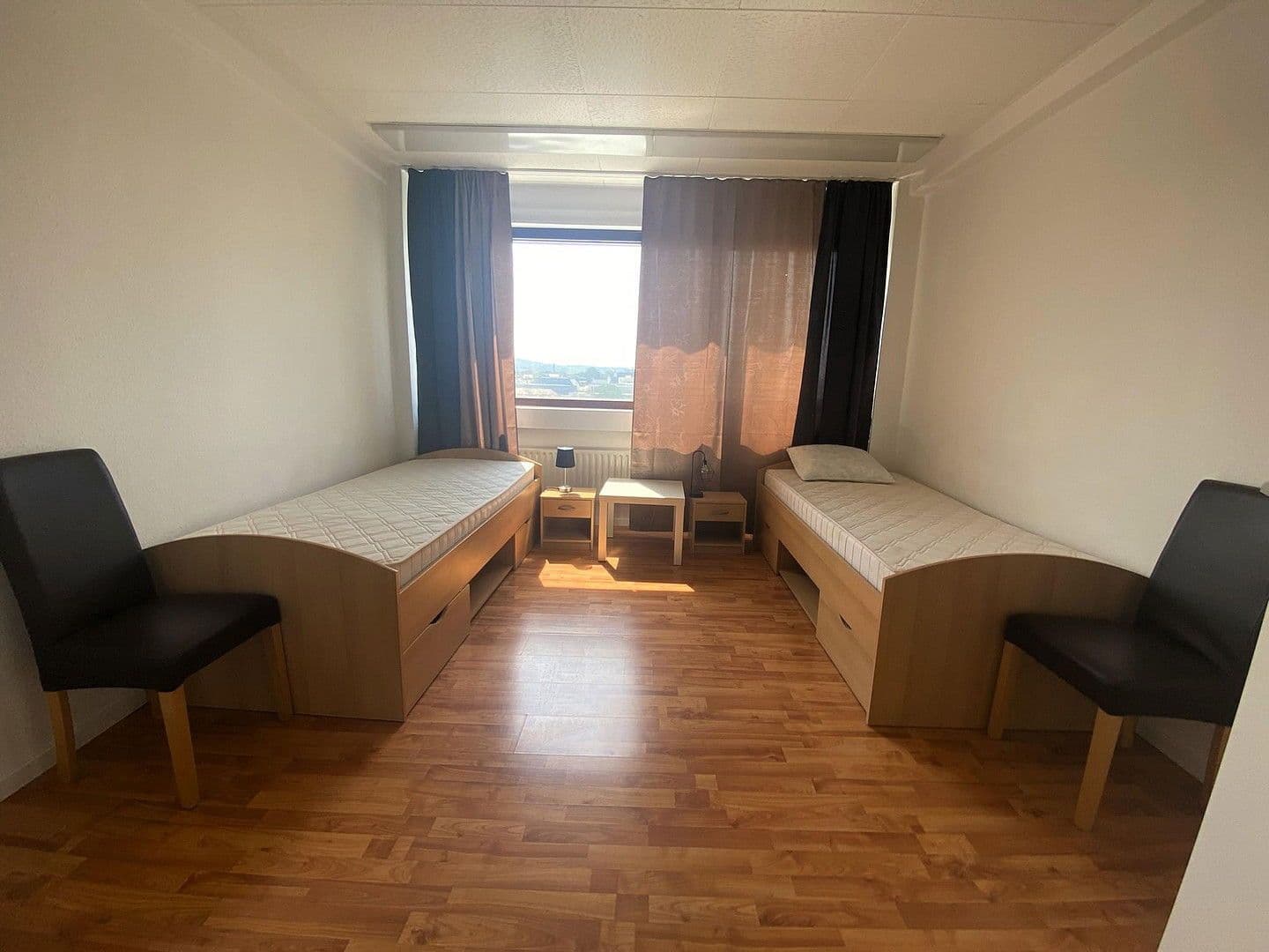 Pronájem bytu 4+1 102 m², Allee 40, Heilbronn, Bádensko-Württembersko Pronájem bytu 4+1 102 m², Allee 40, Heilbronn, Bádensko-Württembersko