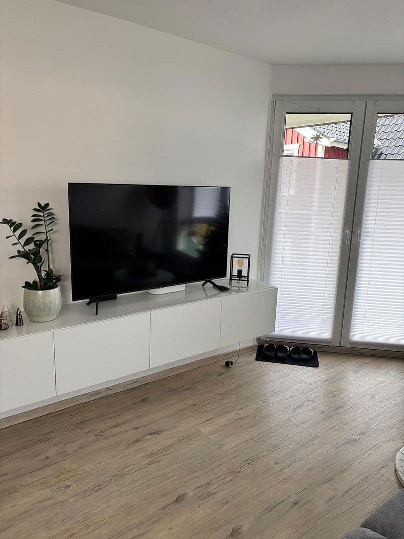 Pronájem bytu 3+1 82 m², Lüneburger Straße 89, Winsen (Luhe), Dolní Sasko Pronájem bytu 3+1 82 m², Lüneburger Straße 89, Winsen (Luhe), Dolní Sasko