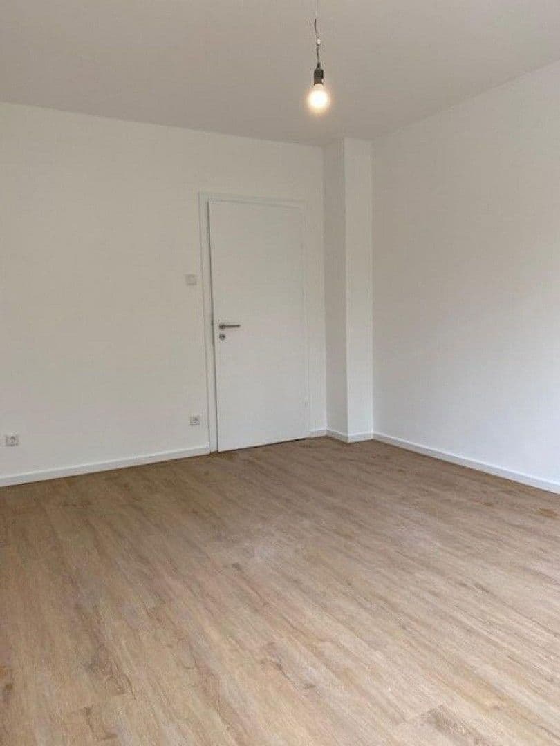 Pronájem domu 80 m², pozemek 80 m², Triftstraße 19, Osnabrück, Dolní Sasko Pronájem domu 80 m², pozemek 80 m², Triftstraße 19, Osnabrück, Dolní Sasko