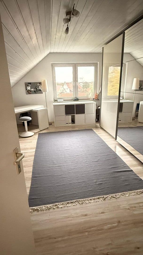 Prodej bytu 3+kk 95 m², Zell unter Aichelberg, Bádensko-Württembersko Prodej bytu 3+kk 95 m², Zell unter Aichelberg, Bádensko-Württembersko