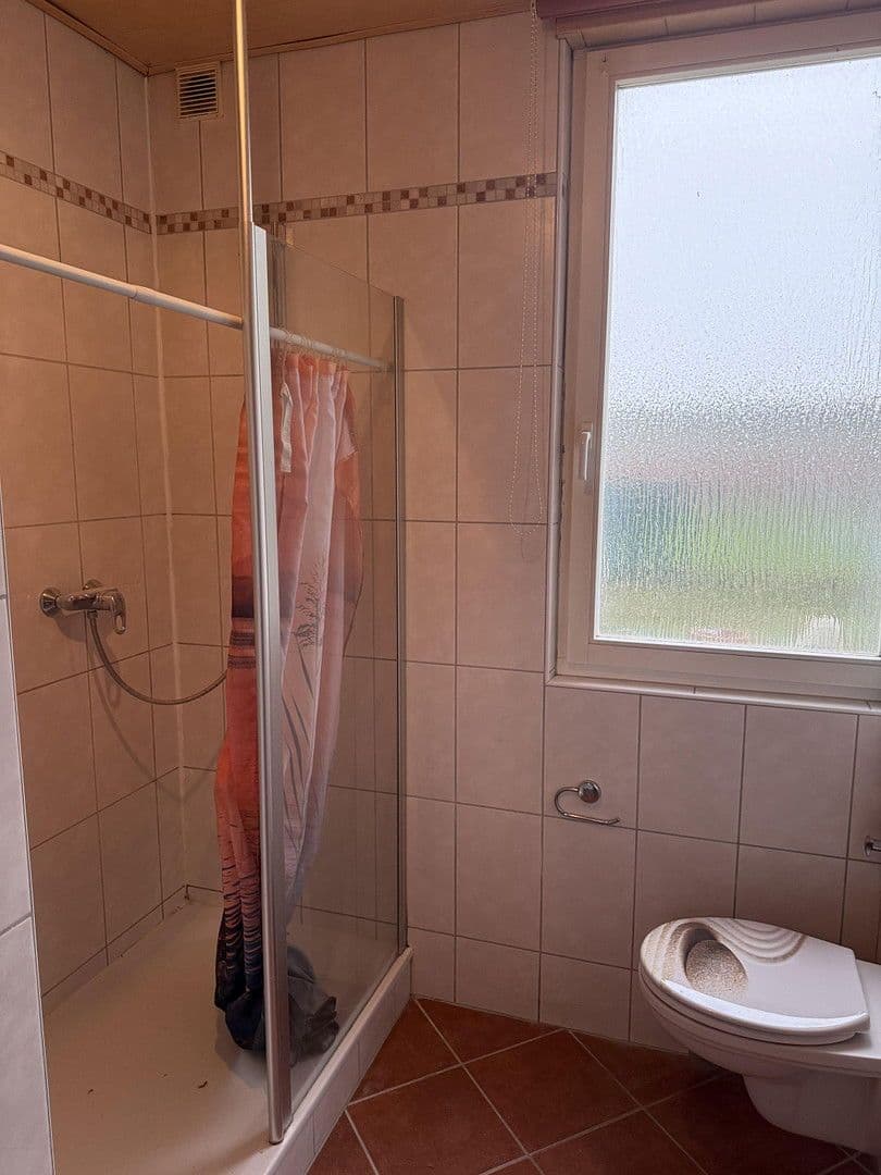 Pronájem bytu 3+1 90 m², Alzeyerstraße 108, Flörsheim-Dalsheim, Porýní-Falc Pronájem bytu 3+1 90 m², Alzeyerstraße 108, Flörsheim-Dalsheim, Porýní-Falc