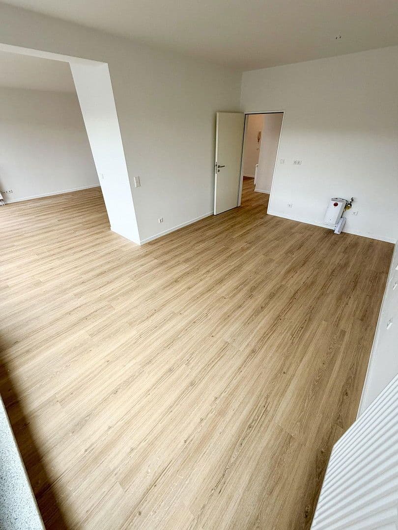 Pronájem bytu 3+1 100 m², Detmolder Str. 596, Bielefeld, Severní Porýní-Vestfálsko Pronájem bytu 3+1 100 m², Detmolder Str. 596, Bielefeld, Severní Porýní-Vestfálsko