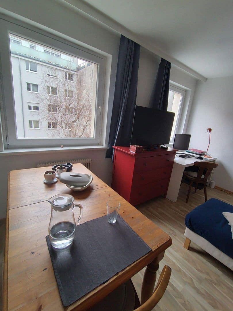 Pronájem bytu 1+1 35 m², Panikengasse, Wien, Wien Pronájem bytu 1+1 35 m², Panikengasse, Wien, Wien