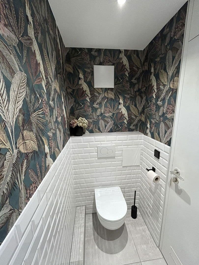 Prodej bytu 4+kk 112 m², Friedrichshafen, Bádensko-Württembersko Prodej bytu 4+kk 112 m², Friedrichshafen, Bádensko-Württembersko