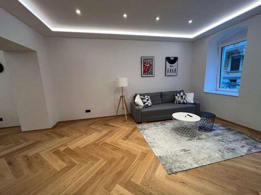 Pronájem bytu 1+kk 38 m², Thomas-Mann-Straße 40, Bonn, Severní Porýní-Vestfálsko Pronájem bytu 1+kk 38 m², Thomas-Mann-Straße 40, Bonn, Severní Porýní-Vestfálsko