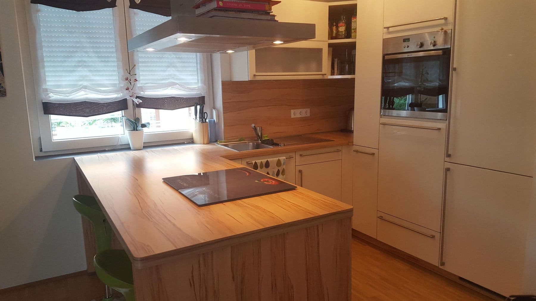 Pronájem bytu 3+1 78 m², Brahmsweg 3, Tauberbischofsheim, Bádensko-Württembersko Pronájem bytu 3+1 78 m², Brahmsweg 3, Tauberbischofsheim, Bádensko-Württembersko