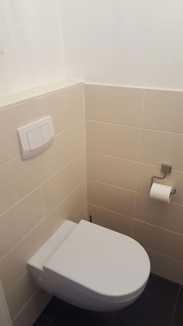 Pronájem bytu 3+1 78 m², Brahmsweg 3, Tauberbischofsheim, Bádensko-Württembersko Pronájem bytu 3+1 78 m², Brahmsweg 3, Tauberbischofsheim, Bádensko-Württembersko