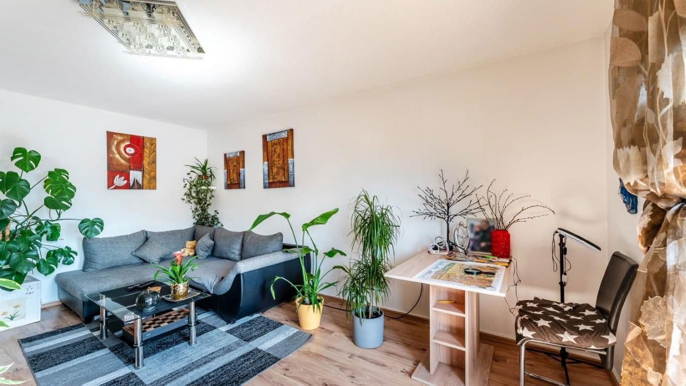 Pronájem bytu 4+1 85 m², Alemannenstr. 39, Villingen-Schwenningen, Bádensko-Württembersko Pronájem bytu 4+1 85 m², Alemannenstr. 39, Villingen-Schwenningen, Bádensko-Württembersko