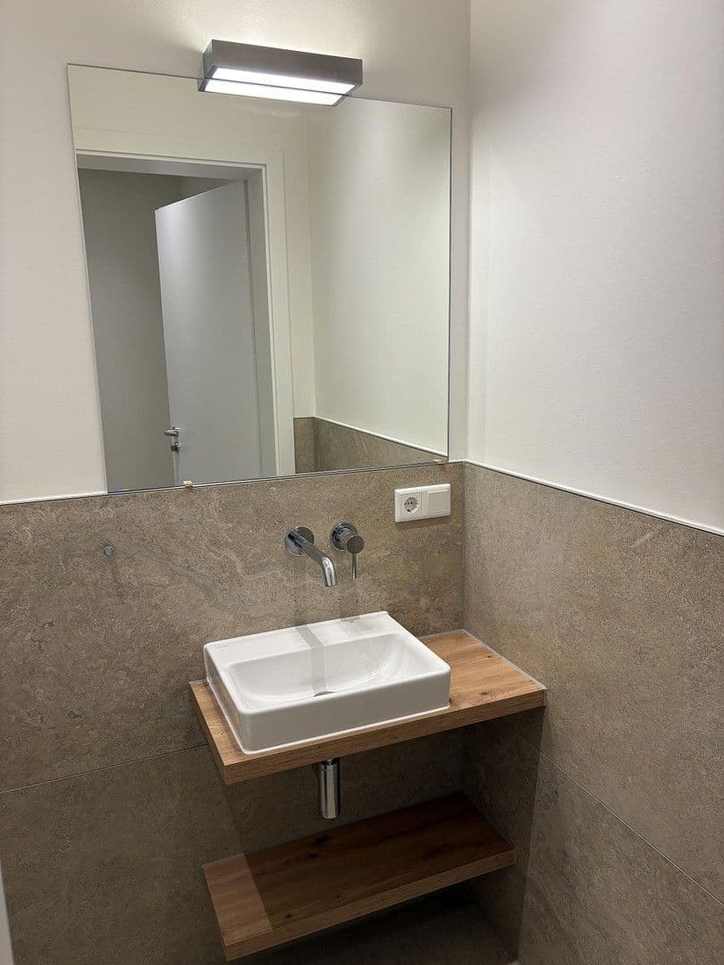 Pronájem bytu 3+1 79 m², Legden, Severní Porýní-Vestfálsko Pronájem bytu 3+1 79 m², Legden, Severní Porýní-Vestfálsko