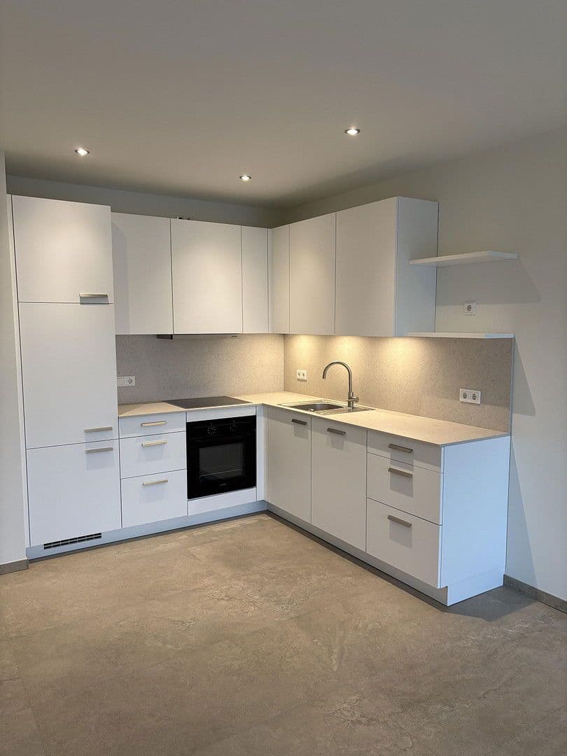 Pronájem bytu 3+1 79 m², Legden, Severní Porýní-Vestfálsko Pronájem bytu 3+1 79 m², Legden, Severní Porýní-Vestfálsko