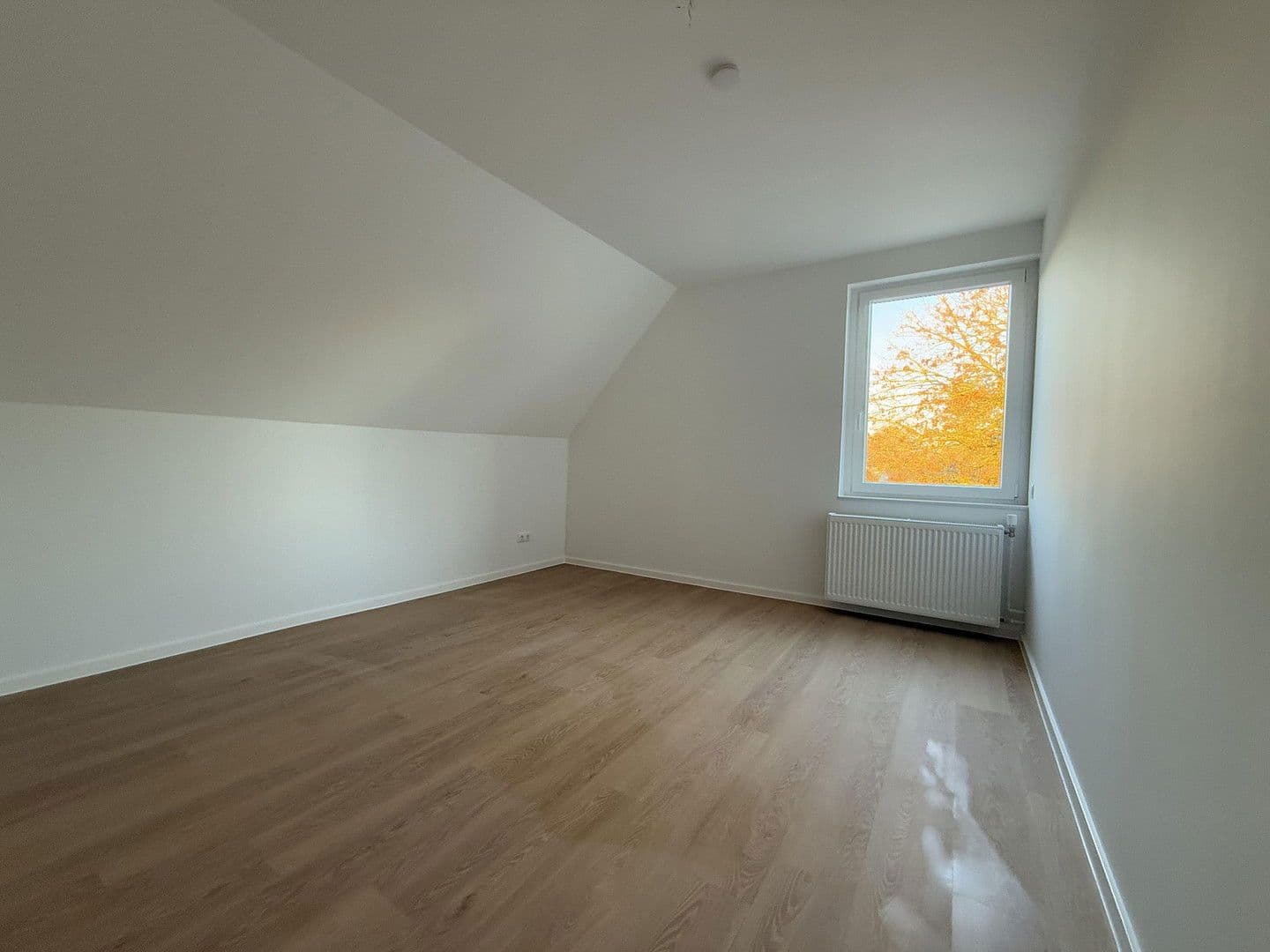 Pronájem bytu 3+1 77 m², Wallerstraße 52, Winsen (Aller), Dolní Sasko Pronájem bytu 3+1 77 m², Wallerstraße 52, Winsen (Aller), Dolní Sasko
