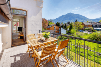 Pronájem bytu 4+1 208 m², Bahnhofstr. 98, Brannenburg, Bavorsko Pronájem bytu 4+1 208 m², Bahnhofstr. 98, Brannenburg, Bavorsko