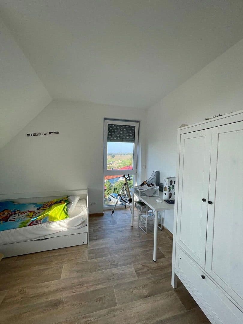 Pronájem bytu 4+1 90 m², Rosenplan 6, Plau am See, Mecklenburg-Vorpommern Pronájem bytu 4+1 90 m², Rosenplan 6, Plau am See, Mecklenburg-Vorpommern