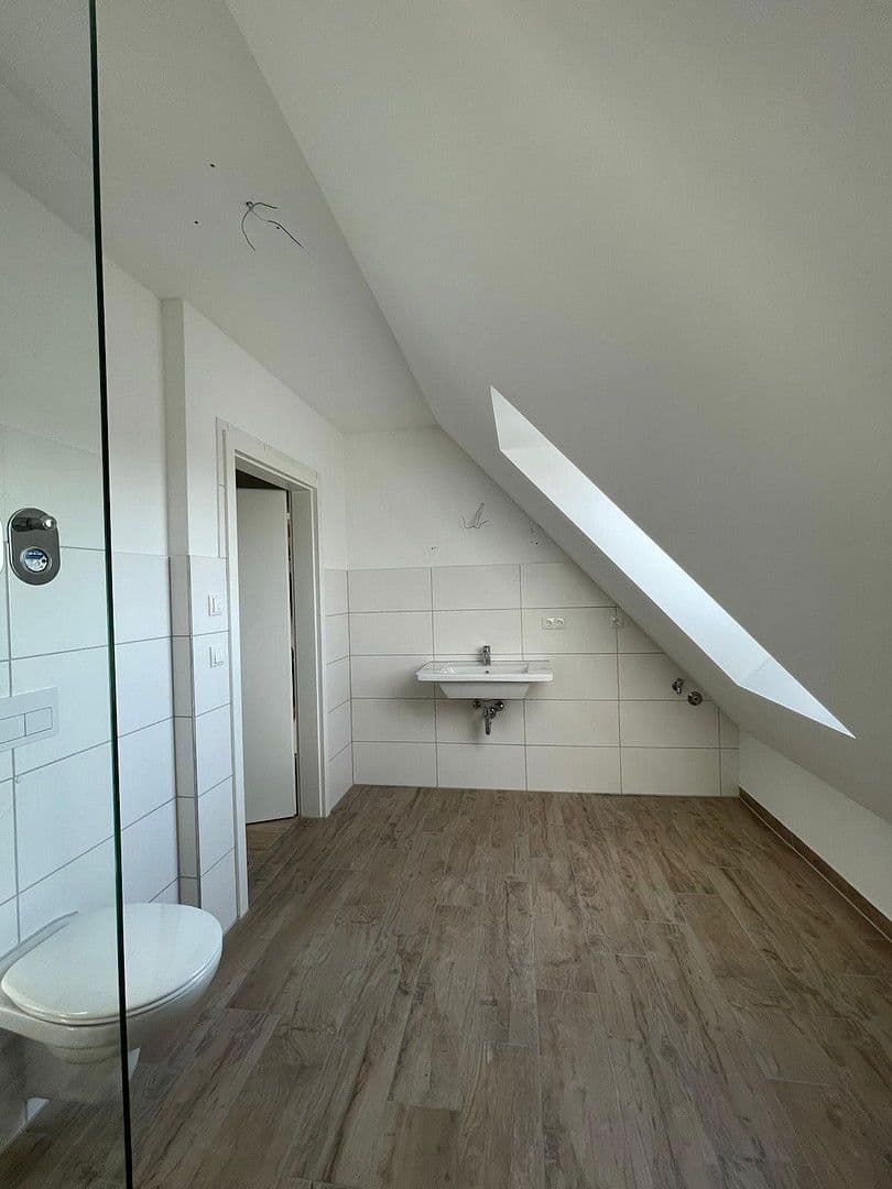 Pronájem bytu 4+1 90 m², Rosenplan 6, Plau am See, Mecklenburg-Vorpommern Pronájem bytu 4+1 90 m², Rosenplan 6, Plau am See, Mecklenburg-Vorpommern