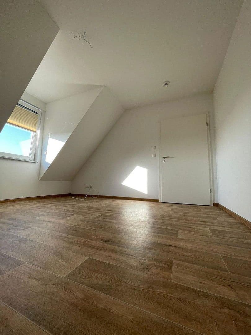 Pronájem bytu 4+1 90 m², Rosenplan 6, Plau am See, Mecklenburg-Vorpommern Pronájem bytu 4+1 90 m², Rosenplan 6, Plau am See, Mecklenburg-Vorpommern