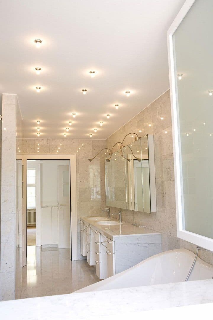 Pronájem bytu 5+1 218 m², Berthastraße 6, Bochum, Severní Porýní-Vestfálsko Pronájem bytu 5+1 218 m², Berthastraße 6, Bochum, Severní Porýní-Vestfálsko