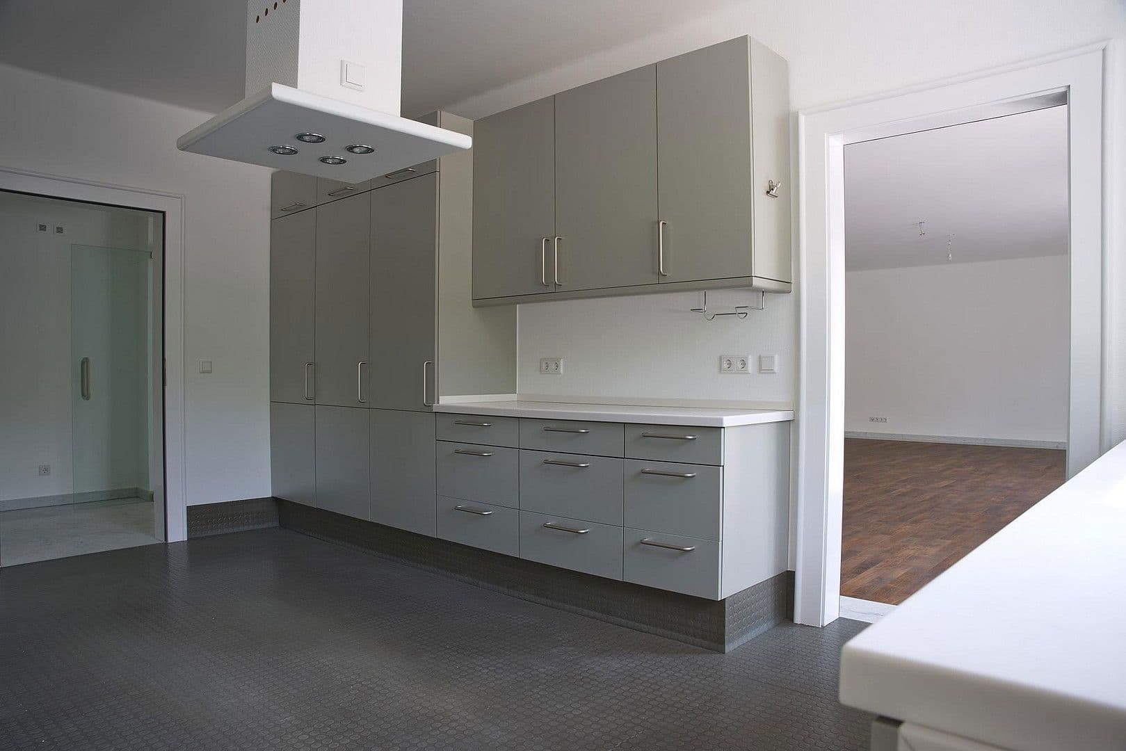 Pronájem bytu 5+1 218 m², Berthastraße 6, Bochum, Severní Porýní-Vestfálsko Pronájem bytu 5+1 218 m², Berthastraße 6, Bochum, Severní Porýní-Vestfálsko