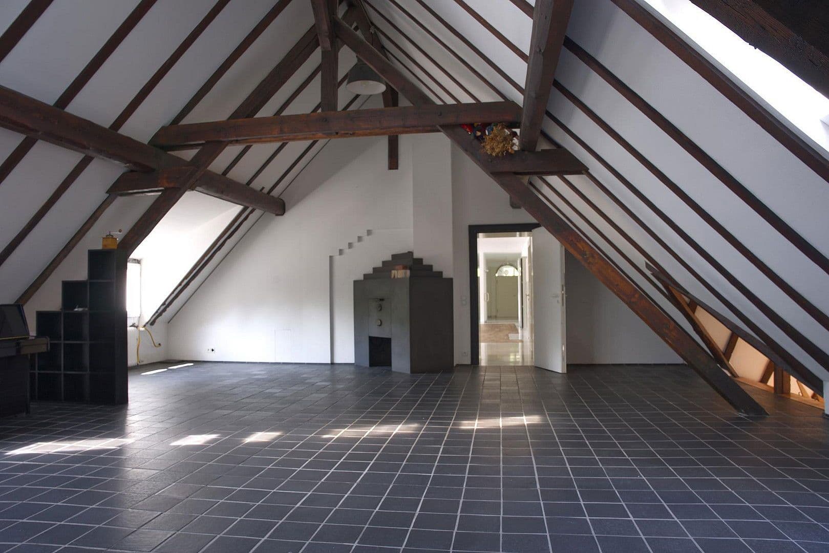 Pronájem bytu 5+1 218 m², Berthastraße 6, Bochum, Severní Porýní-Vestfálsko Pronájem bytu 5+1 218 m², Berthastraße 6, Bochum, Severní Porýní-Vestfálsko