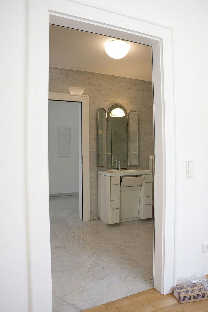 Pronájem bytu 5+1 218 m², Berthastraße 6, Bochum, Severní Porýní-Vestfálsko Pronájem bytu 5+1 218 m², Berthastraße 6, Bochum, Severní Porýní-Vestfálsko