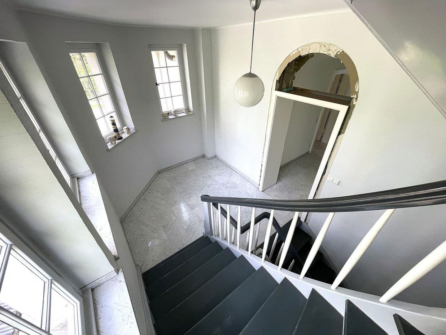 Pronájem bytu 5+1 218 m², Berthastraße 6, Bochum, Severní Porýní-Vestfálsko Pronájem bytu 5+1 218 m², Berthastraße 6, Bochum, Severní Porýní-Vestfálsko