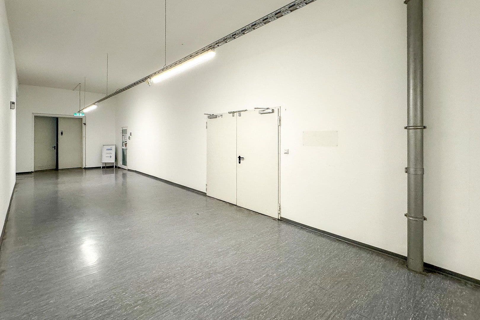 Pronájem nebytového prostoru 240 m², Stockumer Straße 28, Witten, Severní Porýní-Vestfálsko Pronájem nebytového prostoru 240 m², Stockumer Straße 28, Witten, Severní Porýní-Vestfálsko